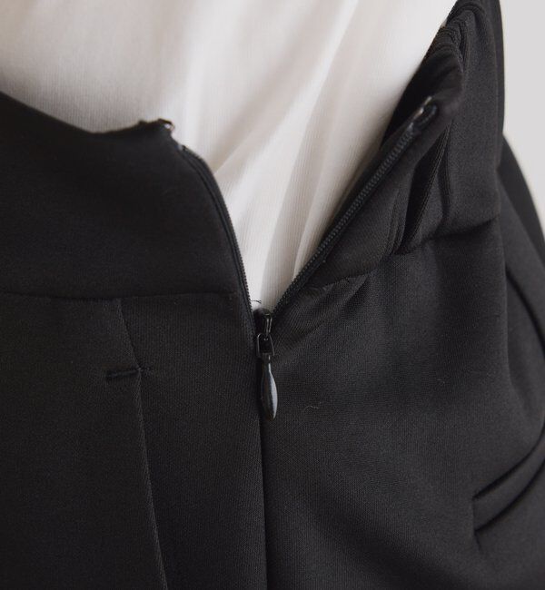  「ピンタックセミフレアーパンツ」|チノ|