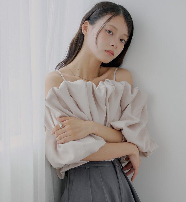  「【SALON by Chico】ギャザーバルーンオフショルブラウス」|シャツ・ブラウス|
