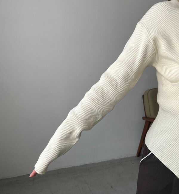  「【新色/ライトベージュ・グレー】クロスVネックニット」|ニット・セーター|