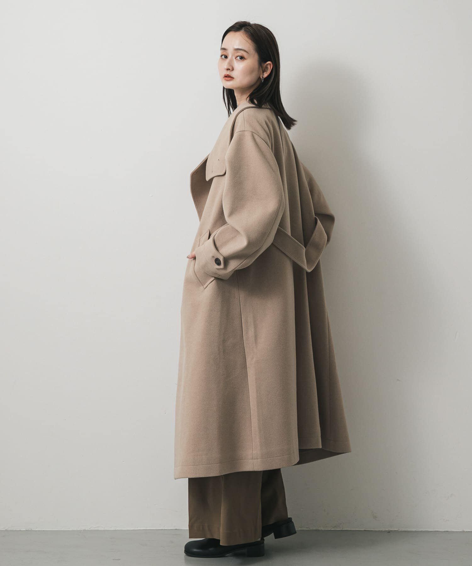 SENSE OF PLACE by URBAN RESEARCH「スタンドカラーロングコート」|ノーカラーコート|