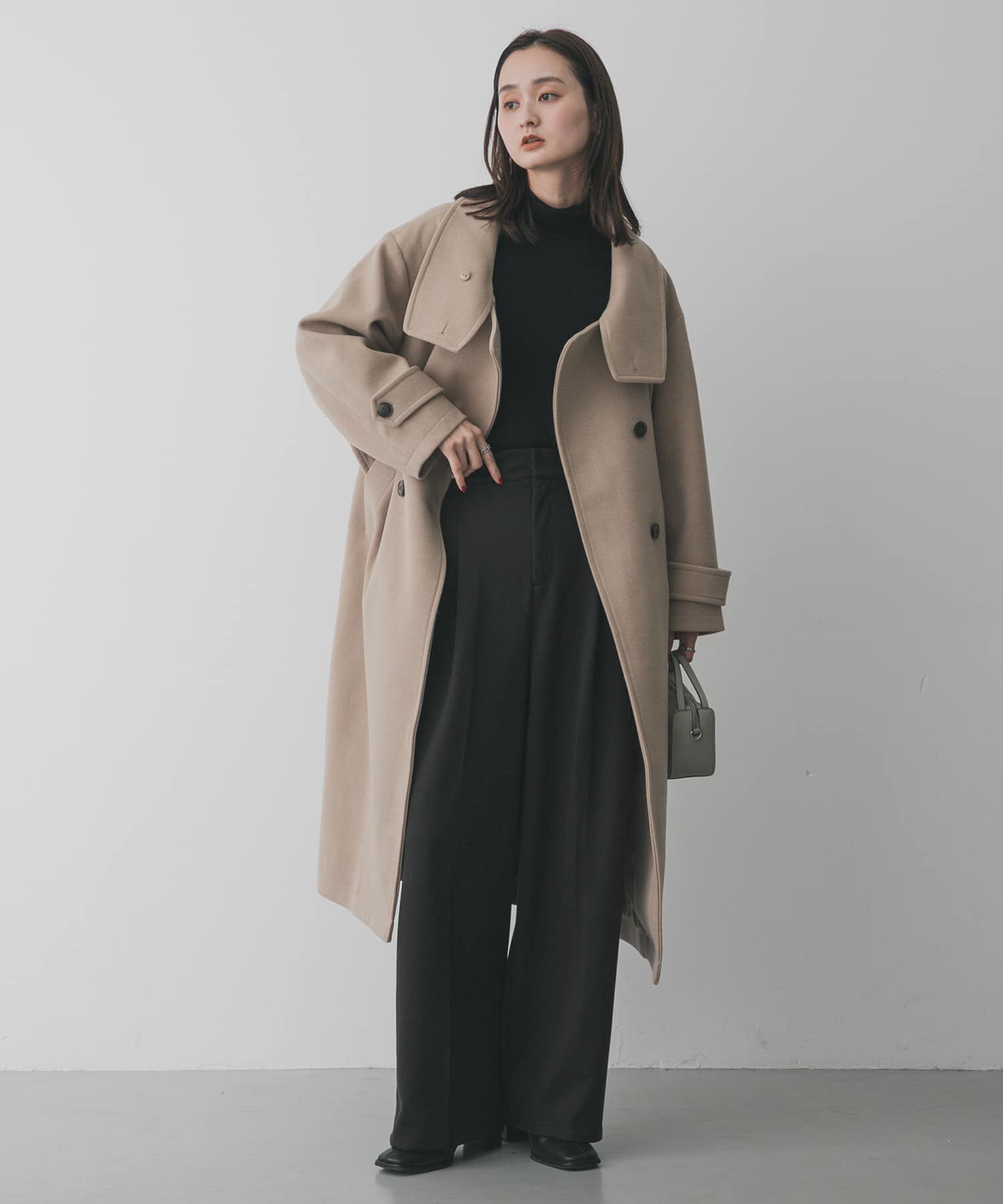 SENSE OF PLACE by URBAN RESEARCH「スタンドカラーロングコート」|ノーカラーコート|