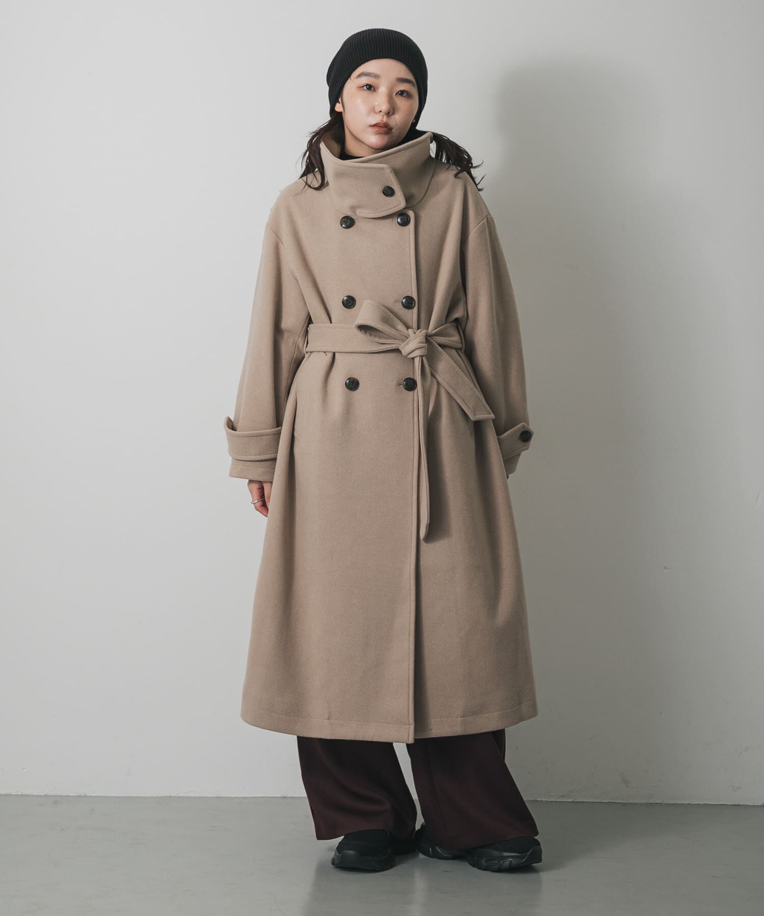 SENSE OF PLACE by URBAN RESEARCH「スタンドカラーロングコート」|ノーカラーコート|