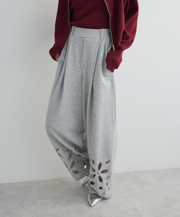AnriettMusee「フラワーくり抜き刺繍スウェットワイドパンツ」|その他|Gray Mixture