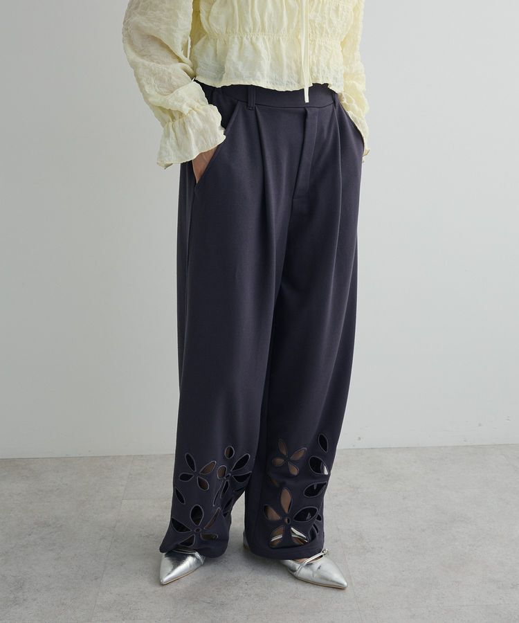 AnriettMusee「フラワーくり抜き刺繍スウェットワイドパンツ」|その他|