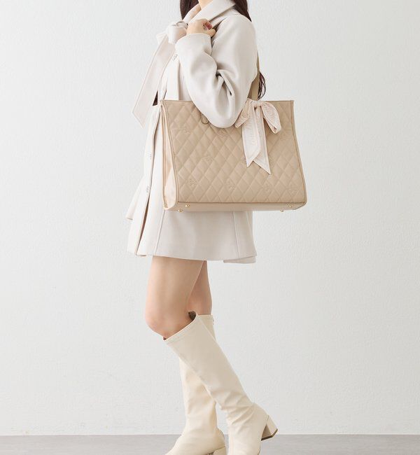  「【LouLoumei】スカーフ付きキルティングキャリーオントート/自立可能」|ショルダー・メッセンジャー|
