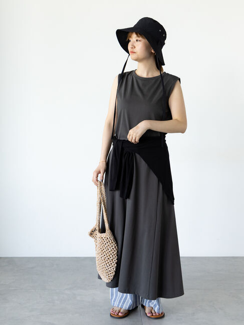 Lugnoncure「ノースリーブカットワンピース」|ワンピース|チャコールグレー