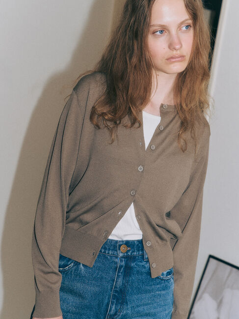 Lugnoncure「シルクタッチクルーカーディガン《2025autumn catalog item》」|カーディガン|