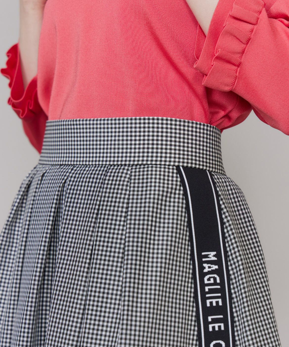 Maglie le cassetto「《M Maglie le cassetto》ロゴテープタックスカート」|スカート|