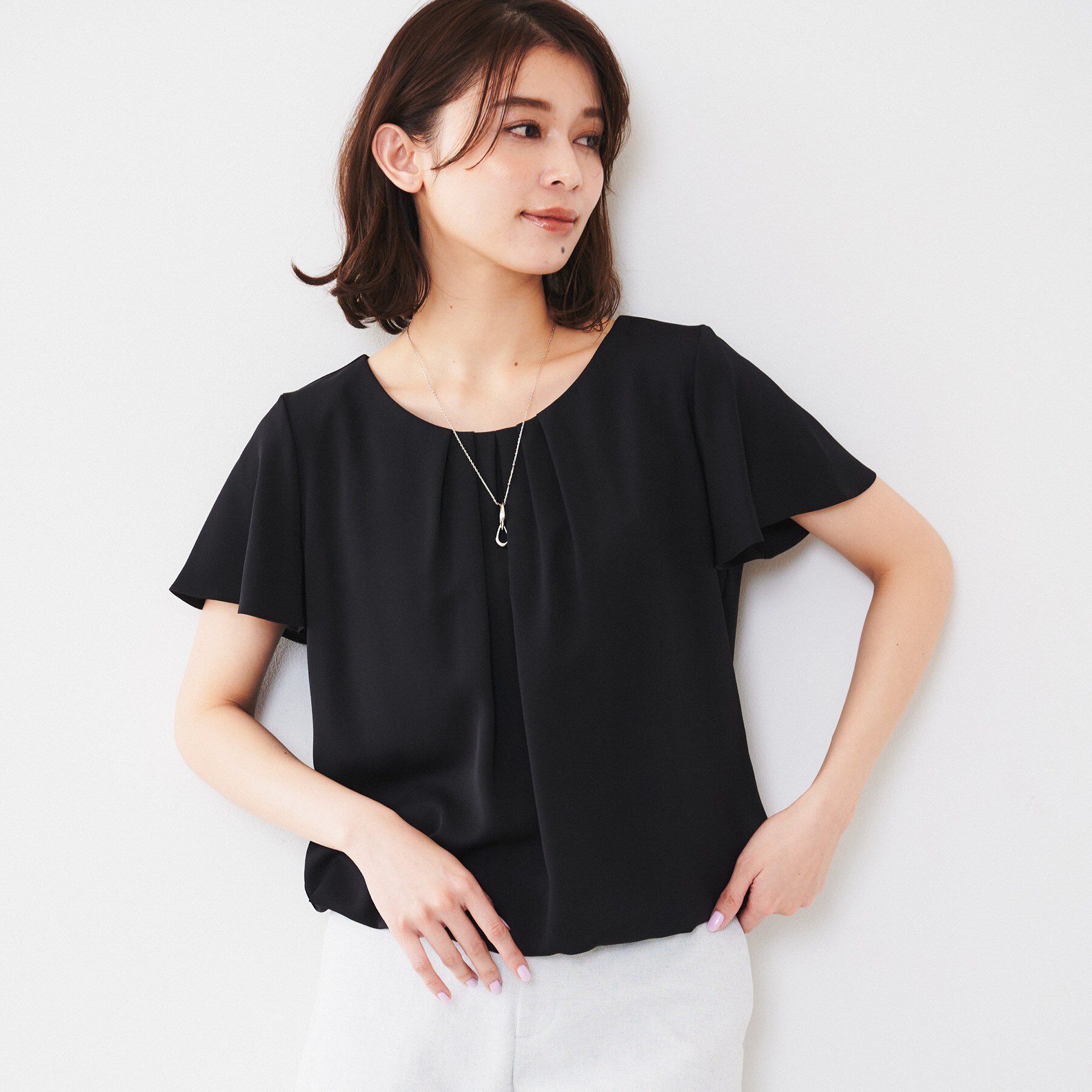 UNTITLED「【通勤/二の腕カバー】タックデザインブラウス」|シャツ・ブラウス|