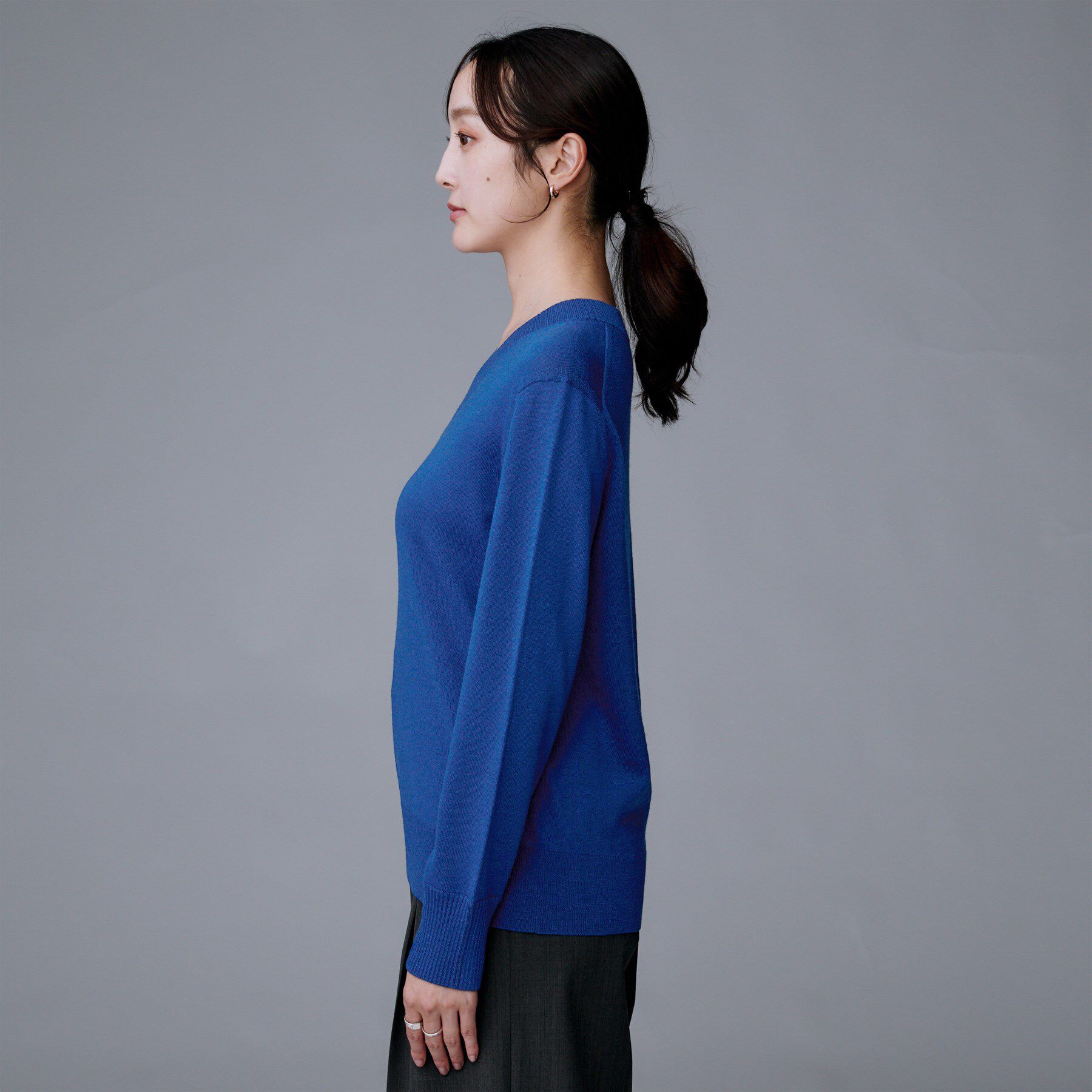 UNTITLED「【洗える/きれいめ】Vネックプルオーバーニット」|ニット・セーター|