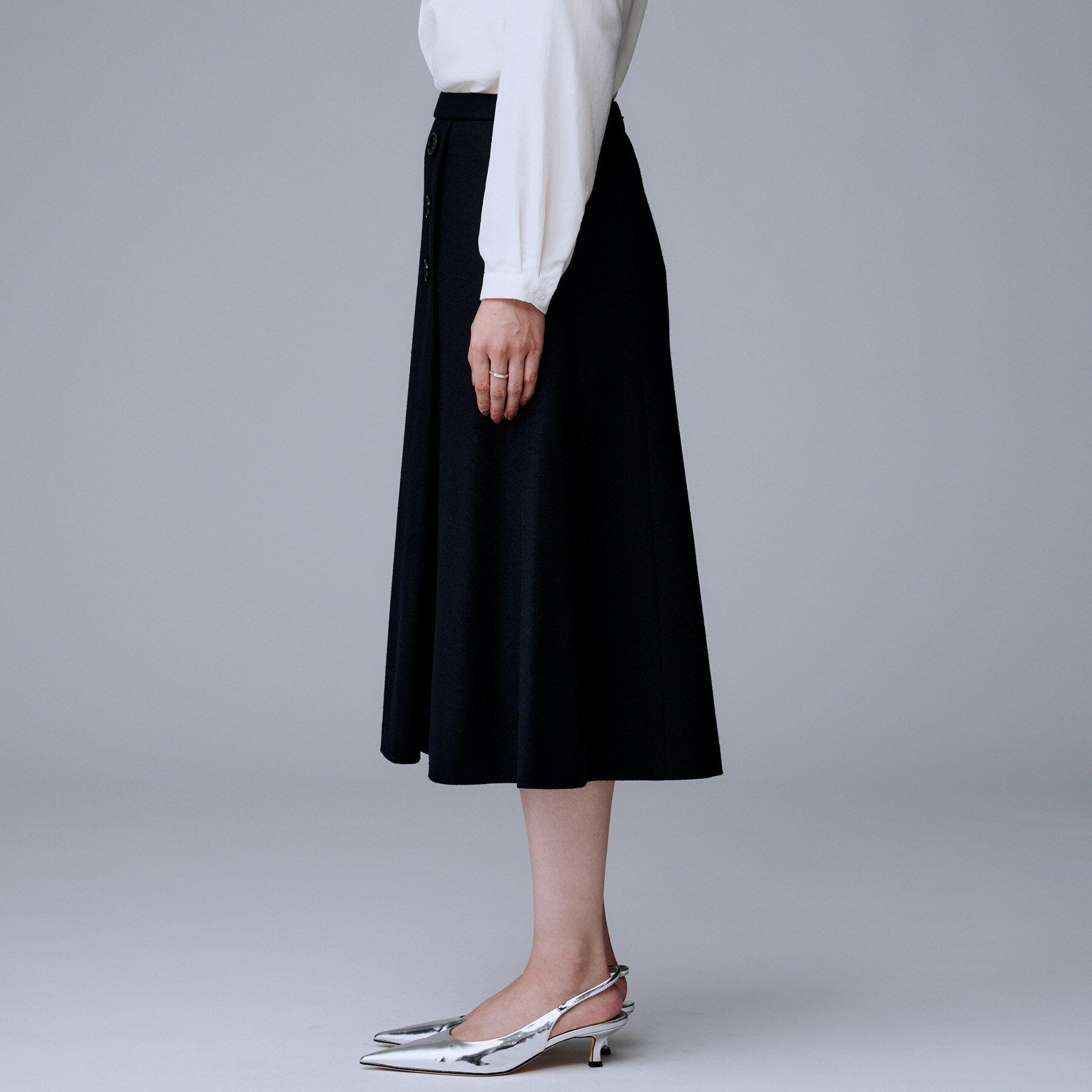 UNTITLED「【ウール100%/後ろウエストゴム】ミルドスムースフレアスカート」|スカート|