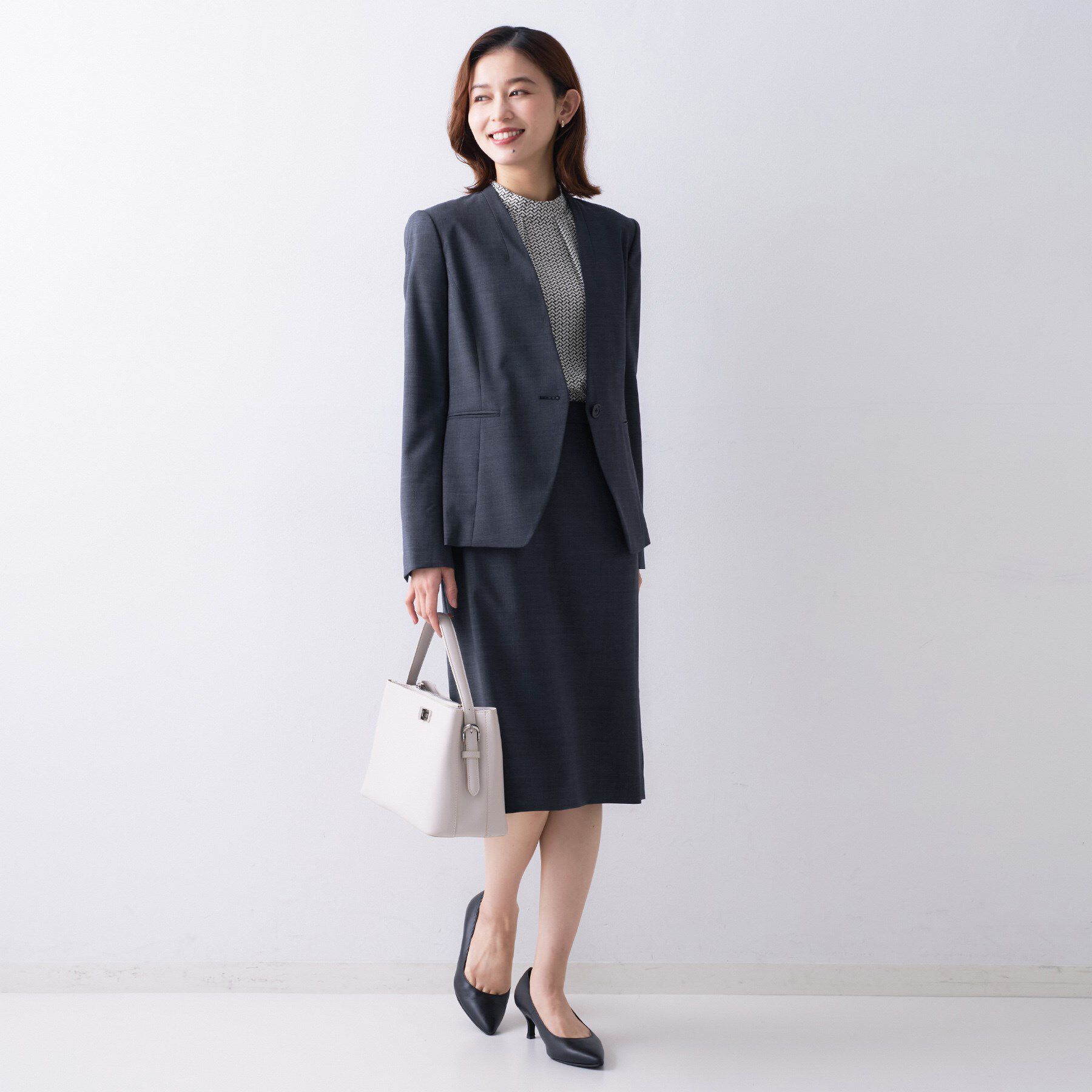 UNTITLED「【洗える/お仕事着】ジオメトリック ハイネックブラウス」|シャツ・ブラウス|