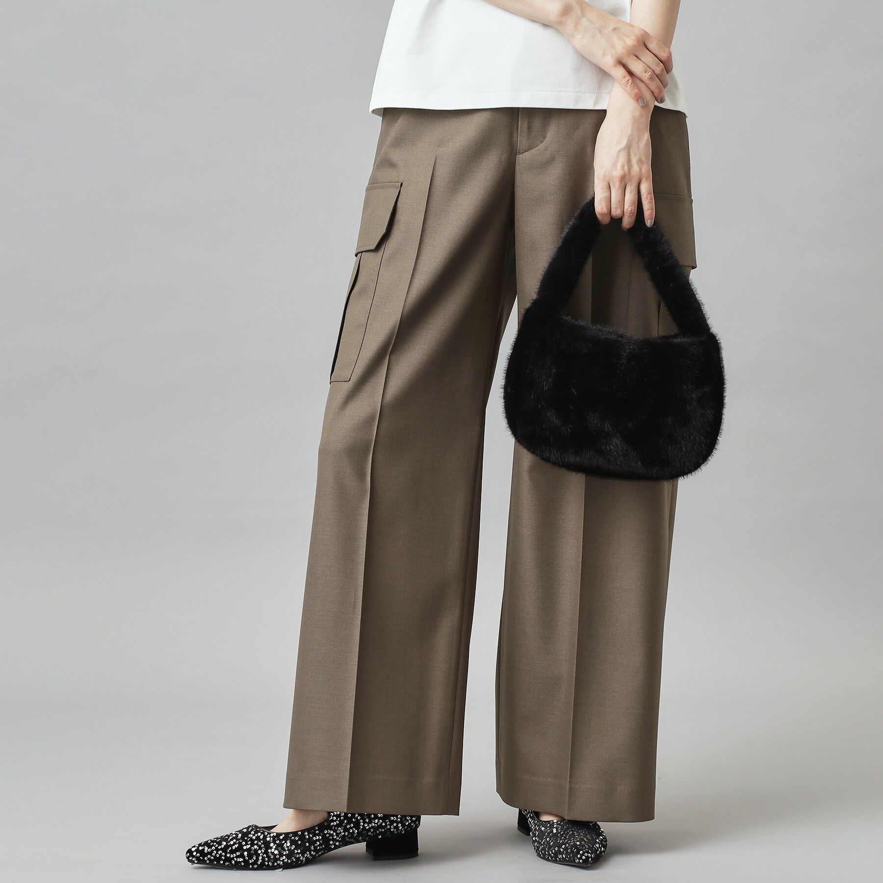 DRESSTERIOR「【CLASSY.12月号掲載】コンパクトフェイクファーバッグ」|ハンドバッグ|