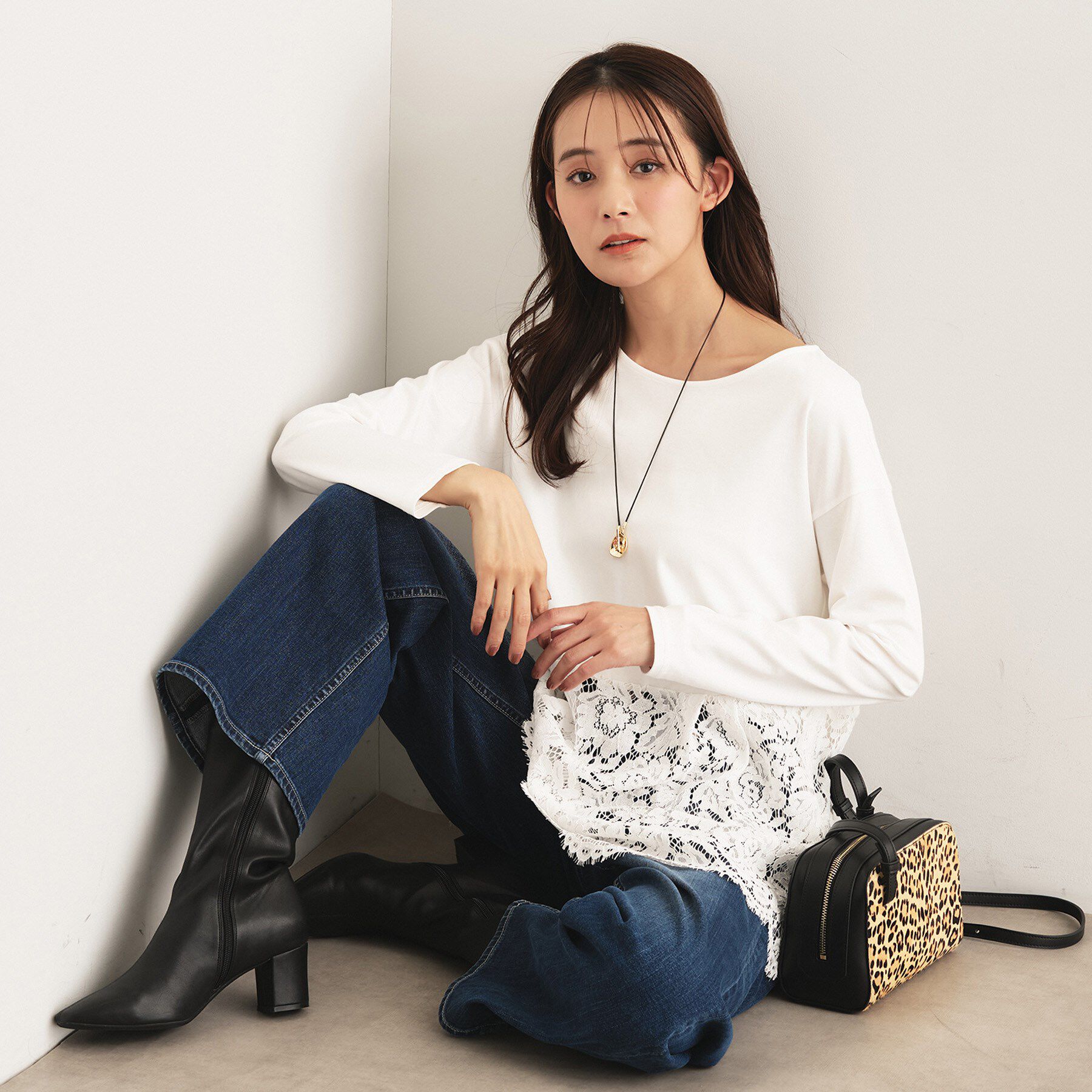 INDIVI「【レイヤードにおすすめ】レース切り替えカットソー」|Tシャツ・カットソー|