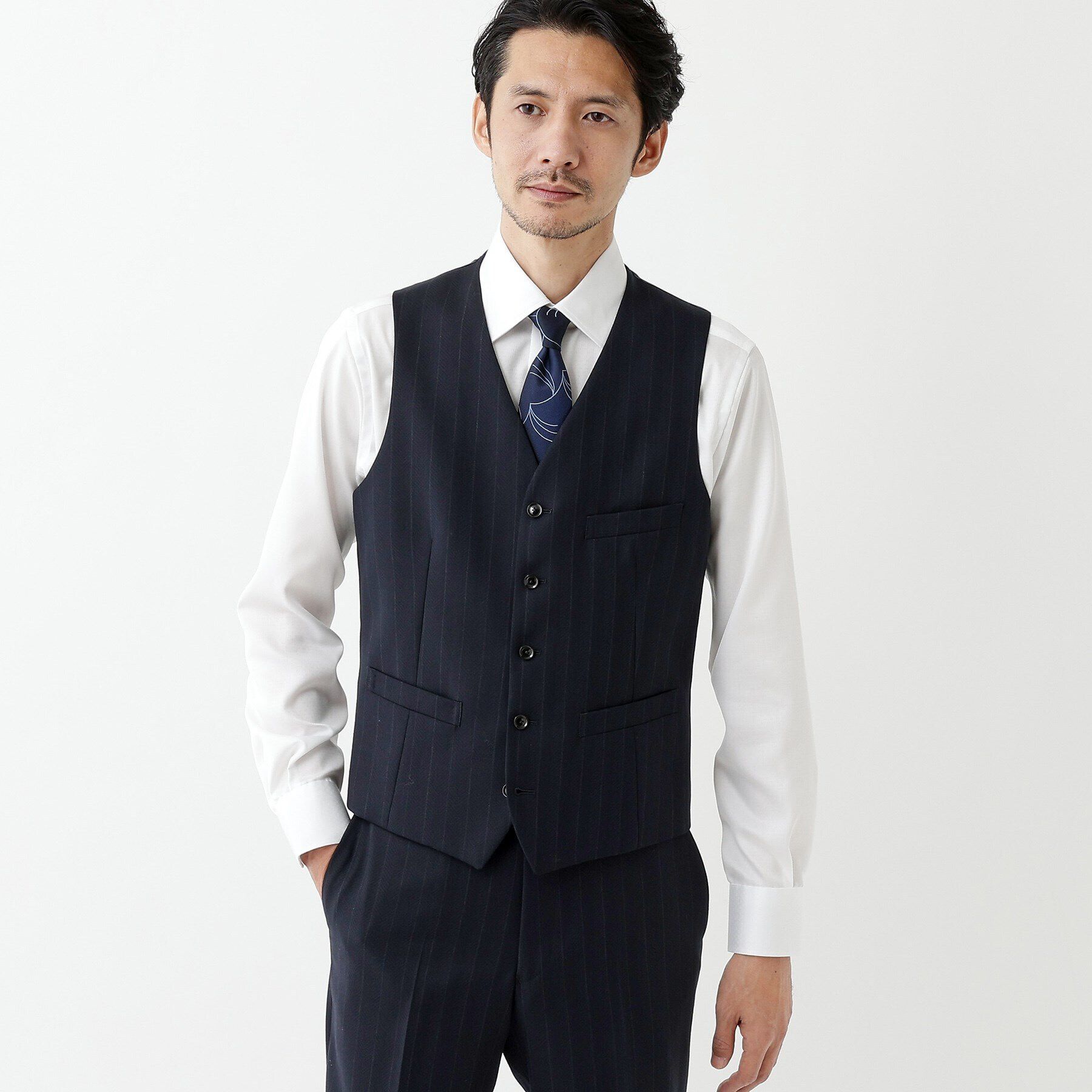 TAKEO KIKUCHI「【THE FLAGSHIP】矢絣 ストライプ べスト」|スーツ|ネイビー(394)