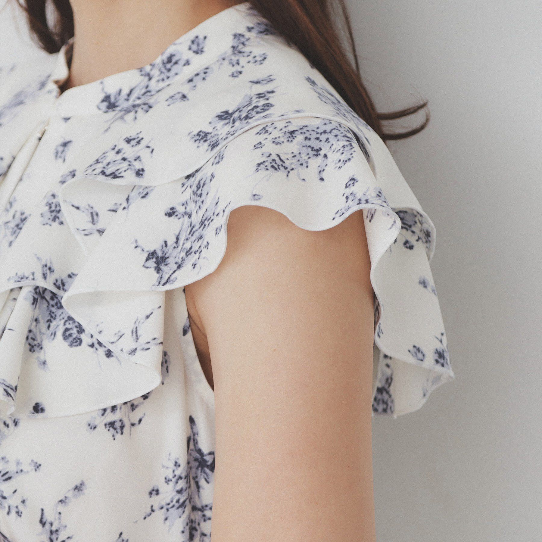 index「《美人百花掲載》フリルプリーツ花柄ワンピース【洗濯機洗い可/イージーアイロン/防シワ】」|ワンピース|