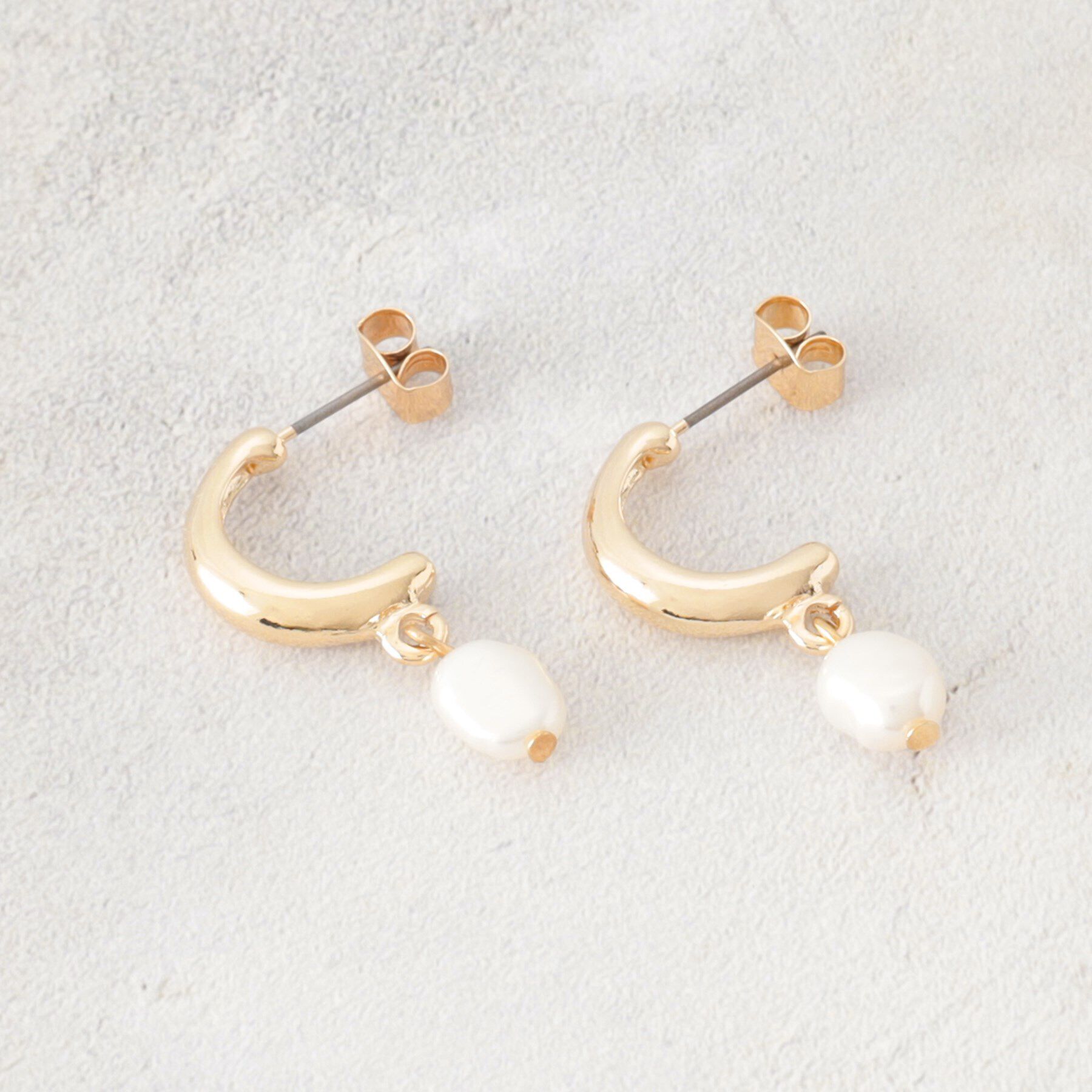 OPAQUE.CLIP「淡水パールピアス」|ピアス|ゴールド(007)