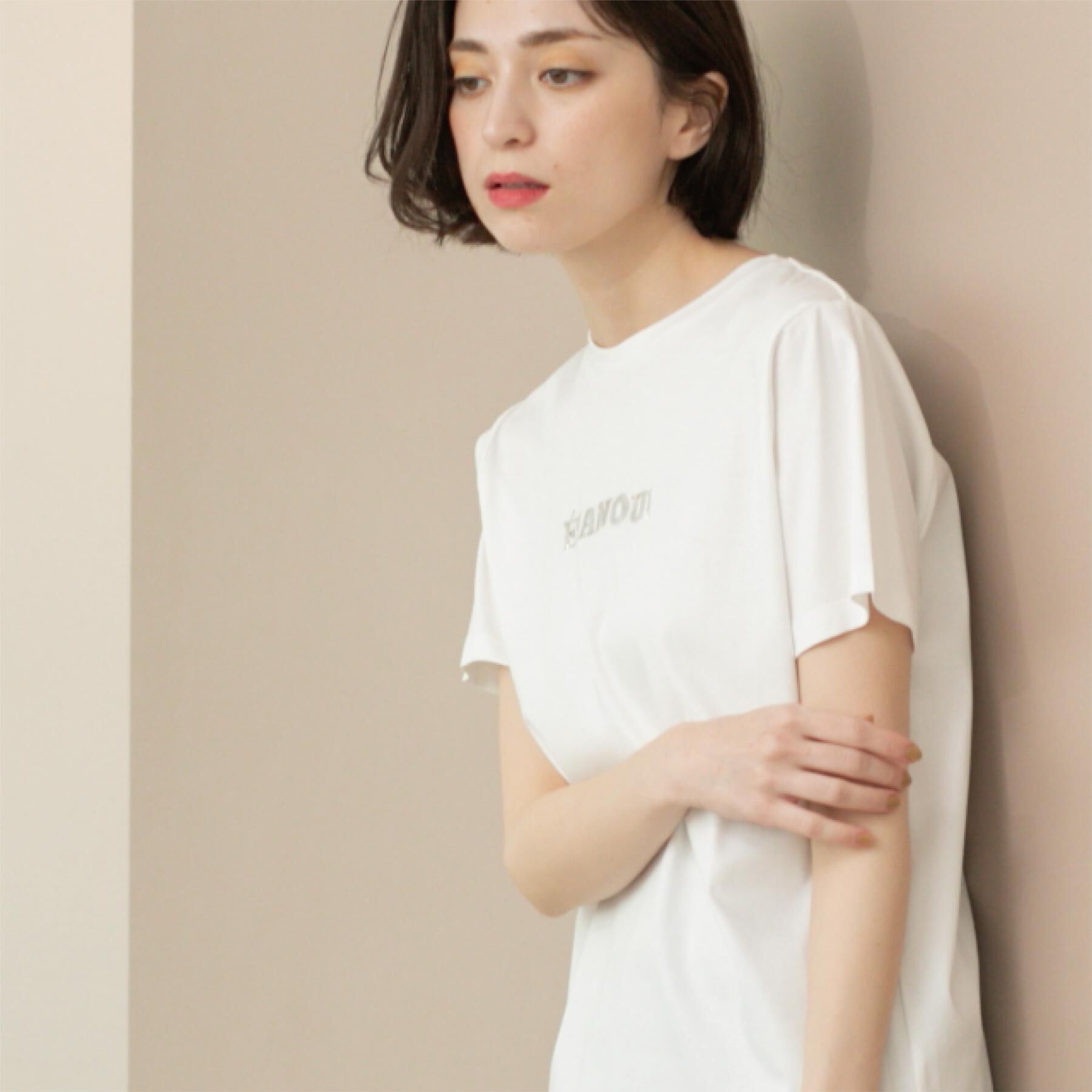 OPAQUE.CLIP「刺繍＆スパンコールロゴTシャツ【洗濯機洗い可】」|Tシャツ・カットソー|