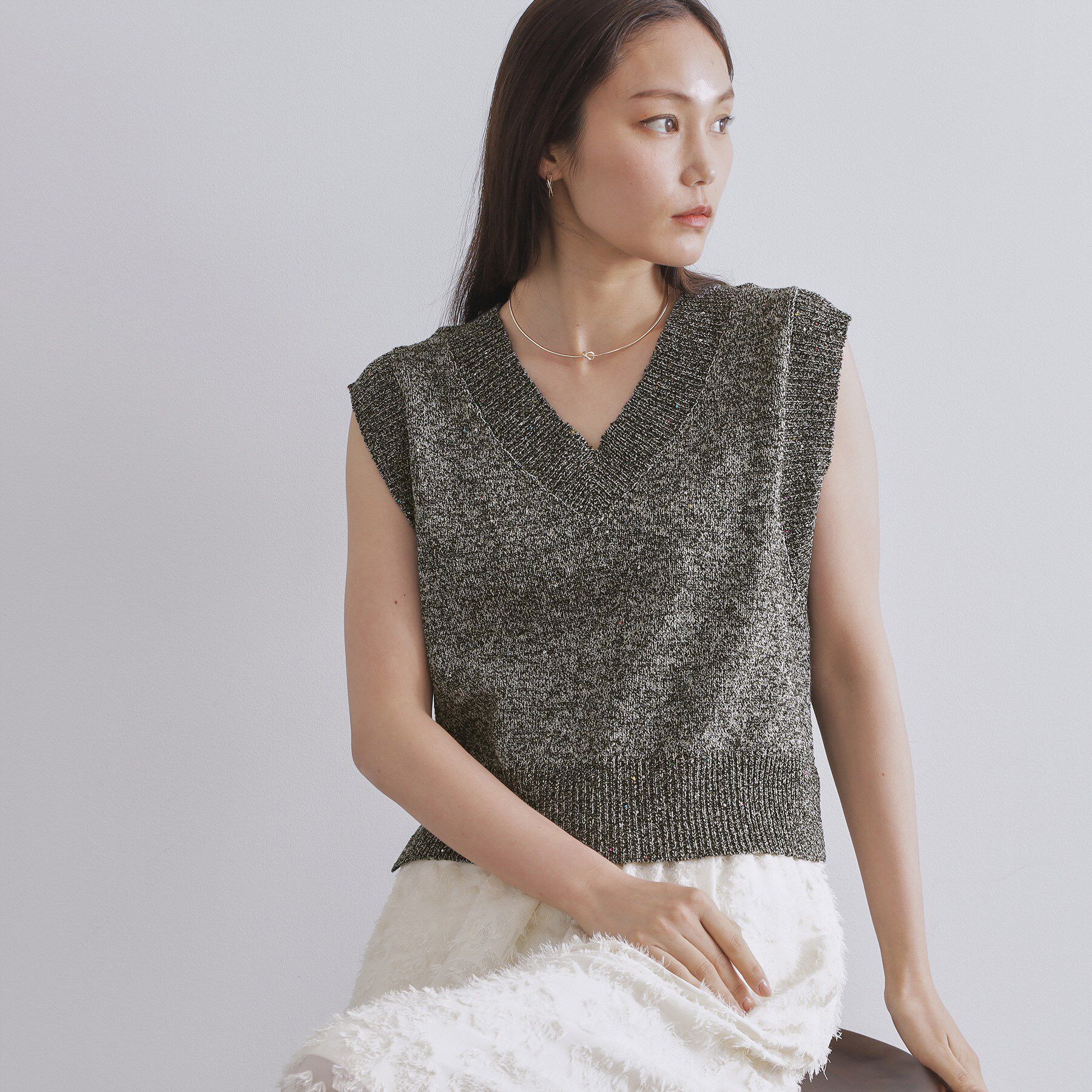 OPAQUE.CLIP「スパンコールラメVネックニット【洗える】」|ニット・セーター|ブラック(619)