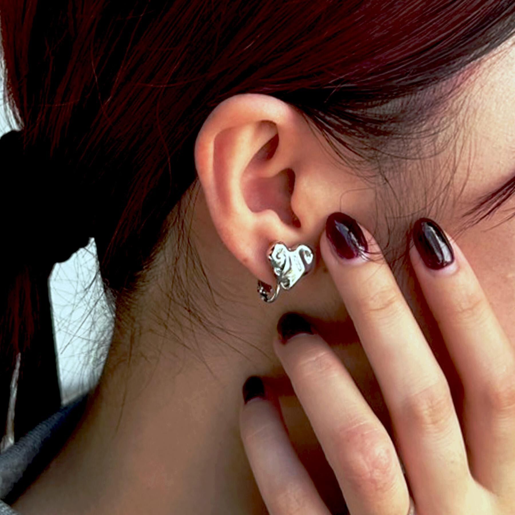 OPAQUE.CLIP「ニュアンスハートメタルイヤリング」|イヤリング|