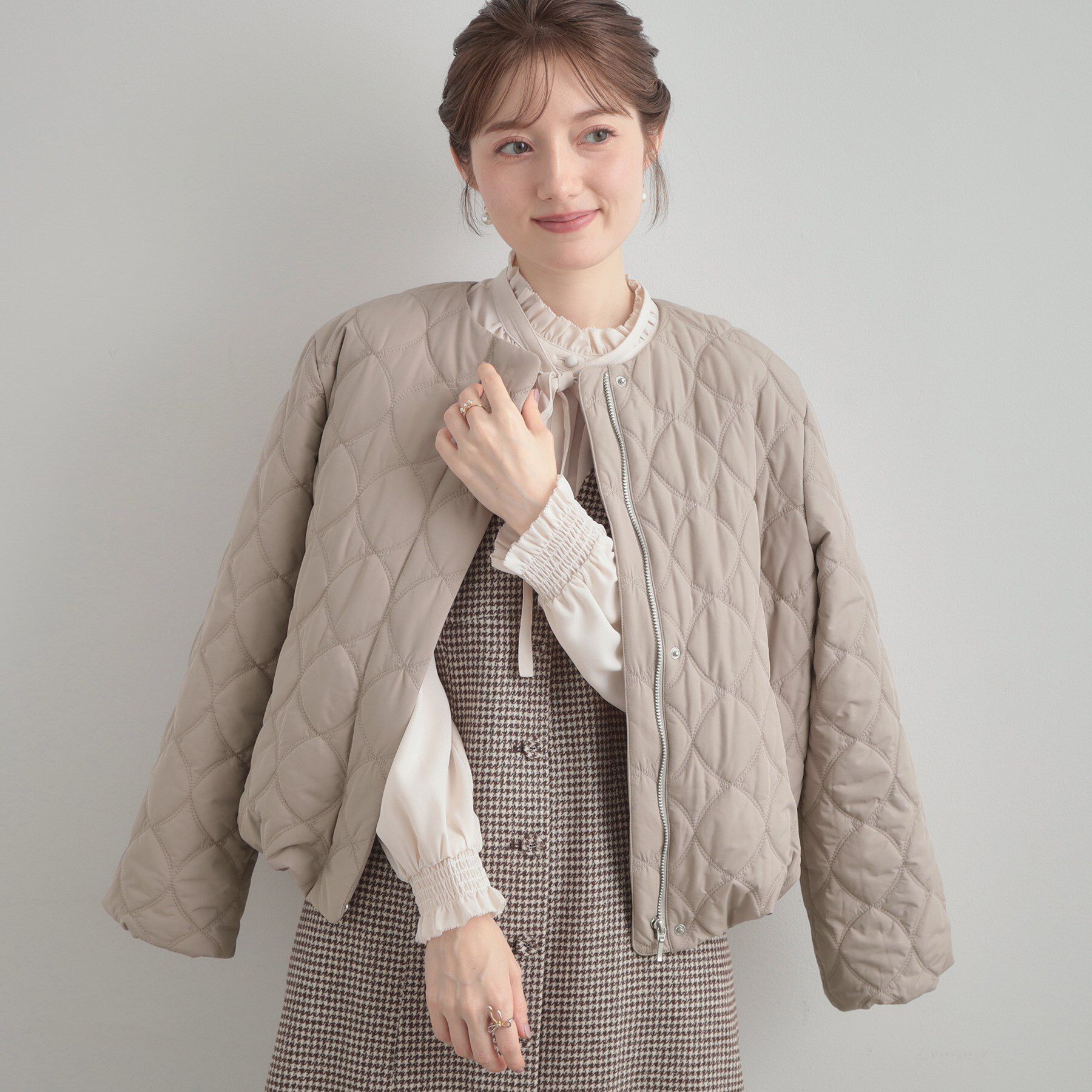 Couture broach「【撥水・大人可愛い】リボンキルティングジャケット」|ブルゾン・スタジャン|トープ(054)