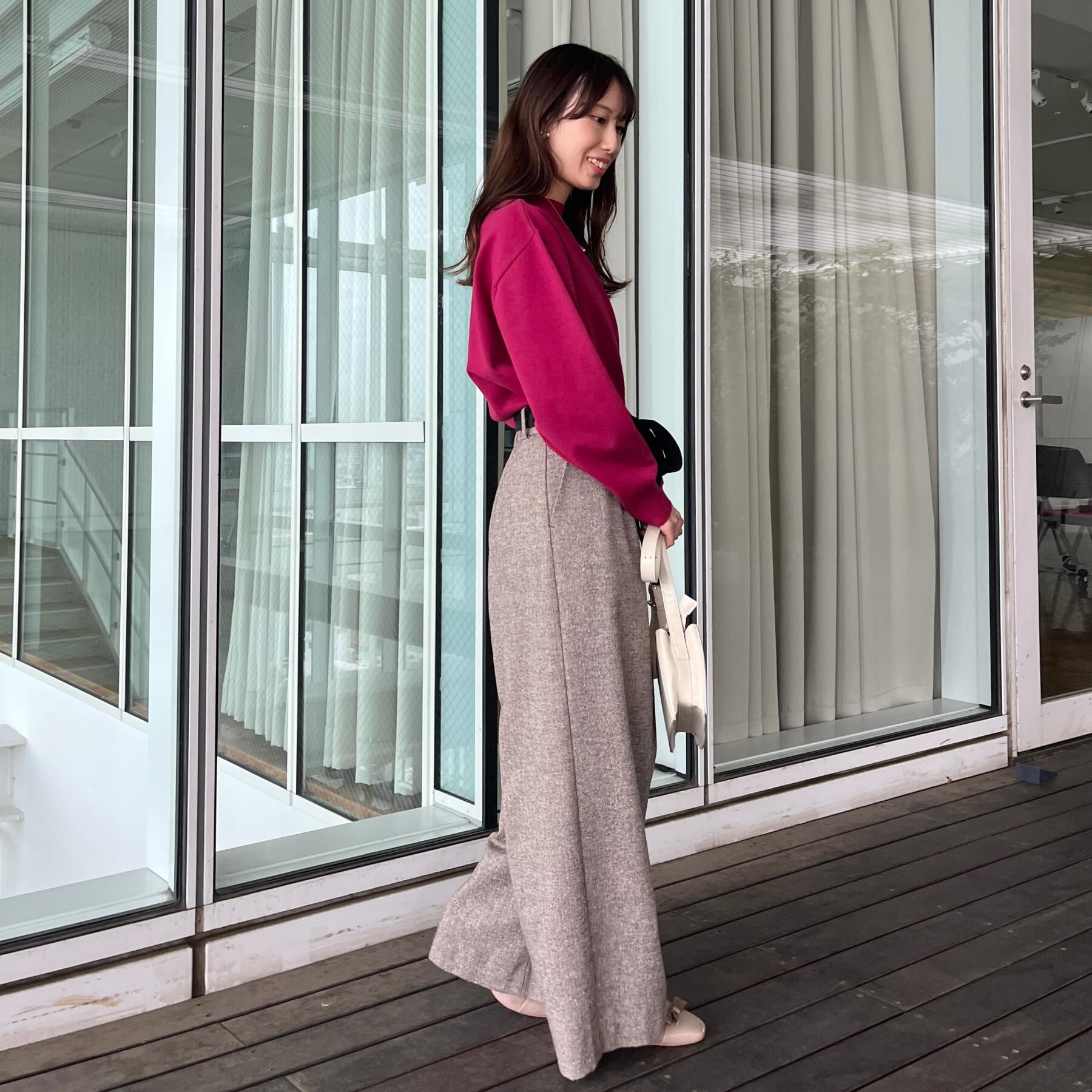 Couture broach「【後ろ姿も着映える・通勤】バックレースアップ微起毛ニット」|ニット・セーター|