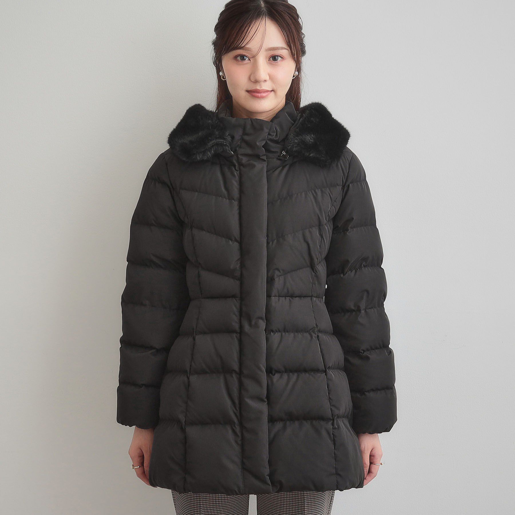 Couture broach「【2WAY・ベルト付き】フードフェイクファー ミドル丈ダウンコート」|ダウン|