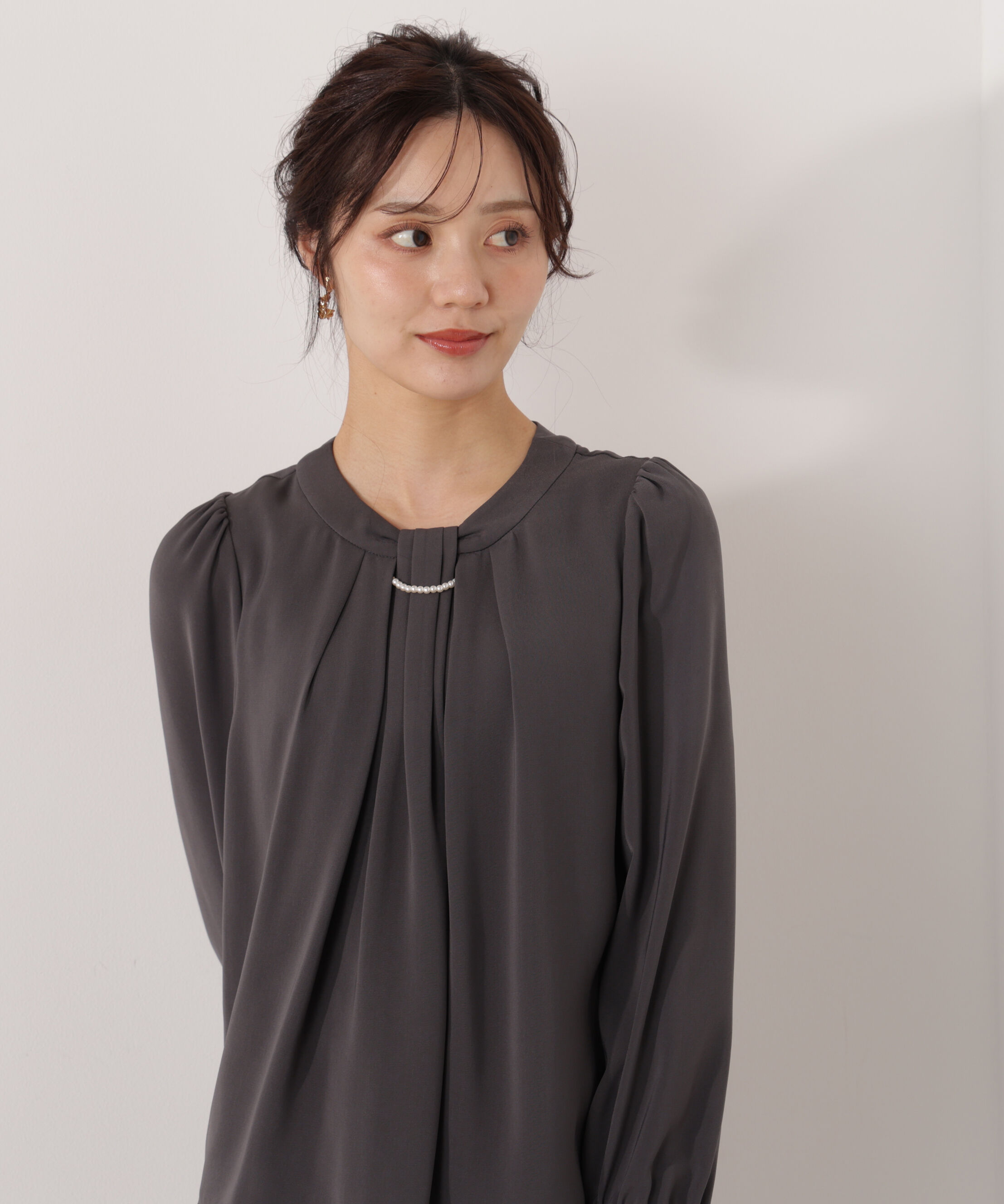 PROPORTION BODY DRESSING「パール付きベーシックブラウス 26SS」|シャツ・ブラウス|