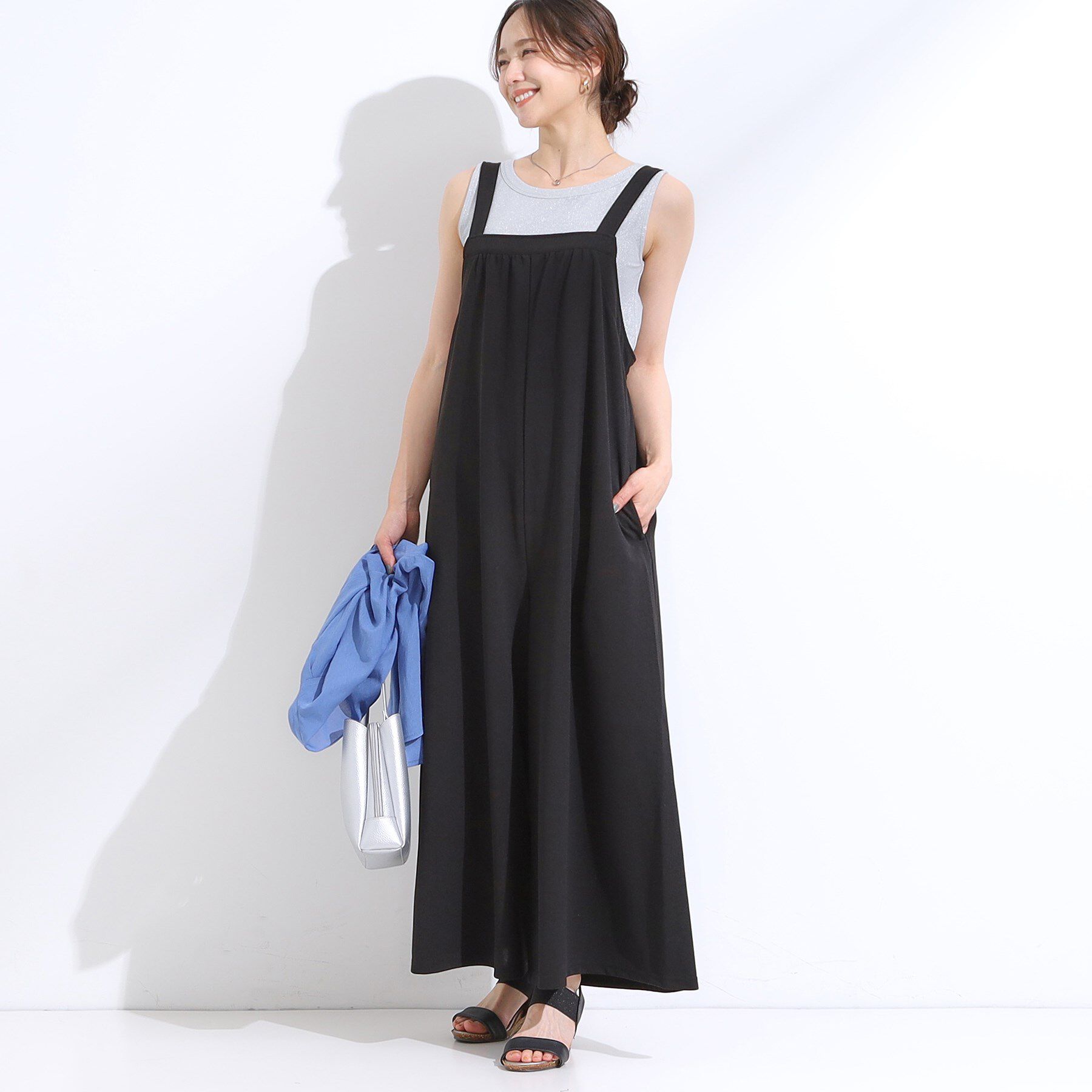 SHOO･LA･RUE「【洗える/S-LL】裏がサラサラ やわらか ギャザーサロペット」|オールインワン|ブラック(019)