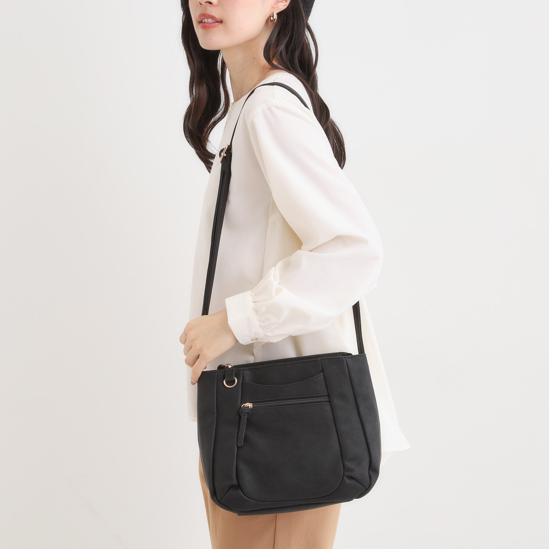 SHOO･LA･RUE「前ポケットショルダーバッグ」|ショルダー・メッセンジャー|