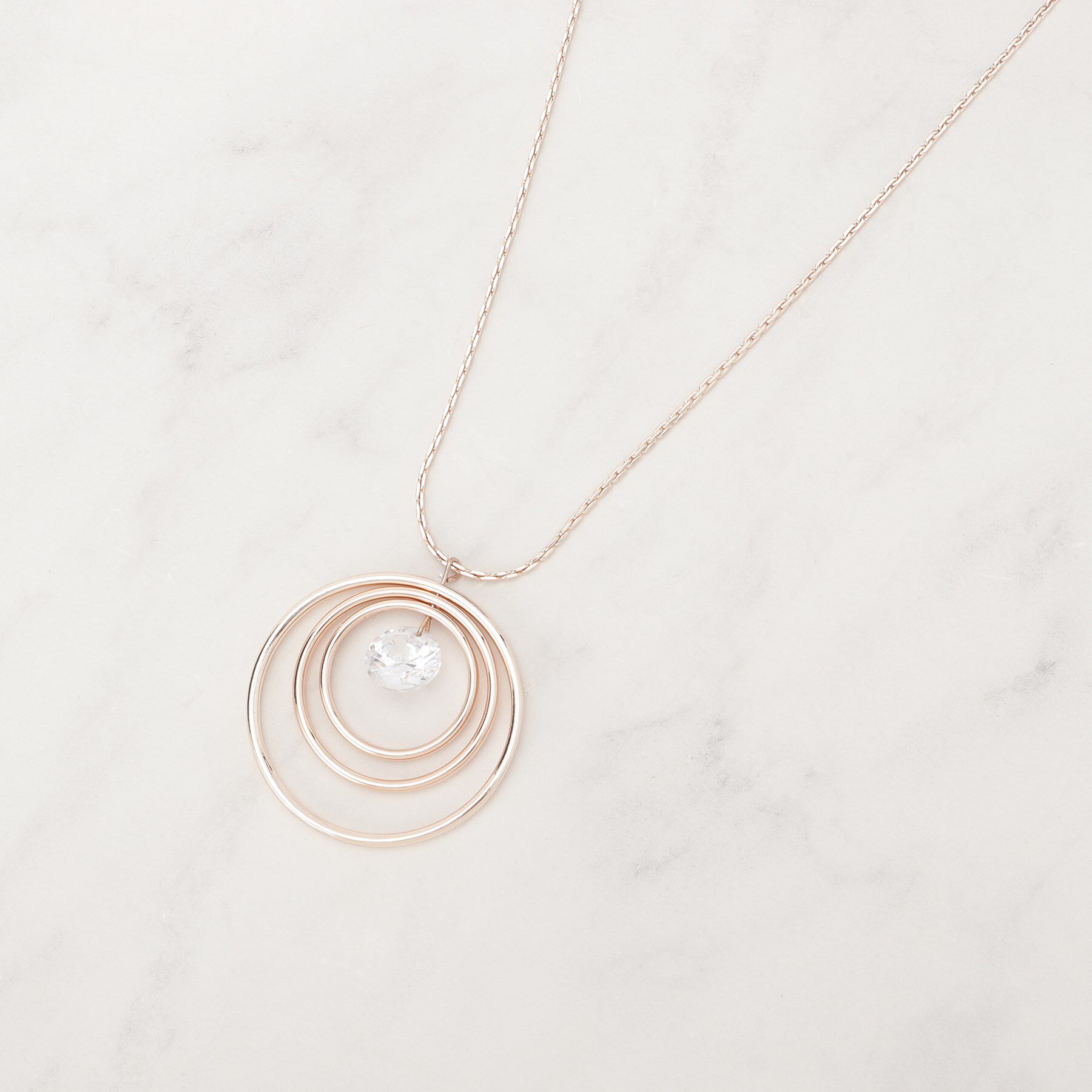 SHOO･LA･RUE「ビッグゆれるダイヤ調パーツスライダーネックレス」|ネックレス|ピンクゴールド(00