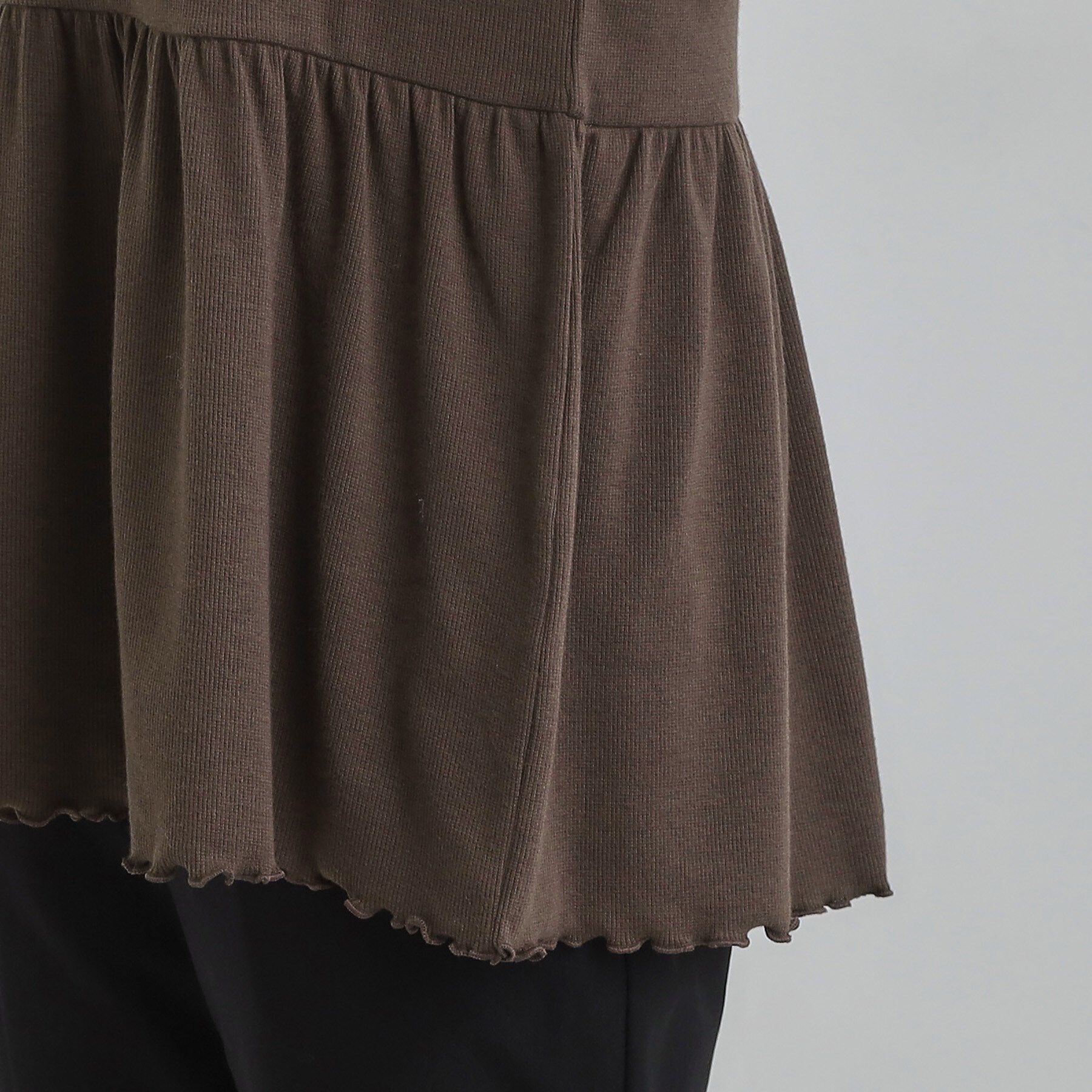 SHOO･LA･RUE「【洗濯機可/S-LL】品よく重ねる ペプラムリブトップス」|チュニック|