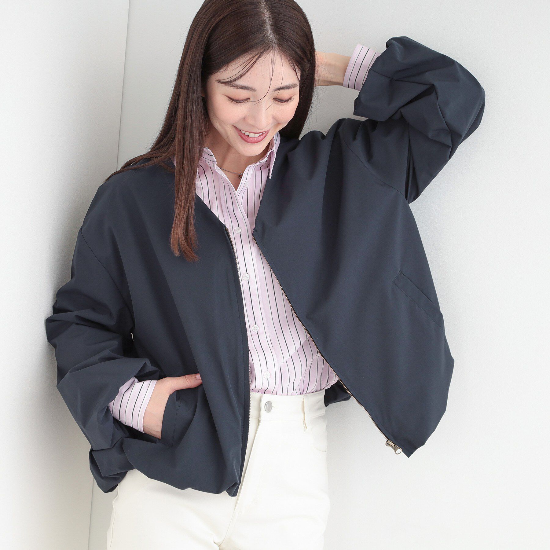 SHOO･LA･RUE「【防風/撥水/S-LL】ぽわんと大人かわいい　Vネックバルーンブルゾン」|ブルゾン・スタジャン|ネイビー(094)