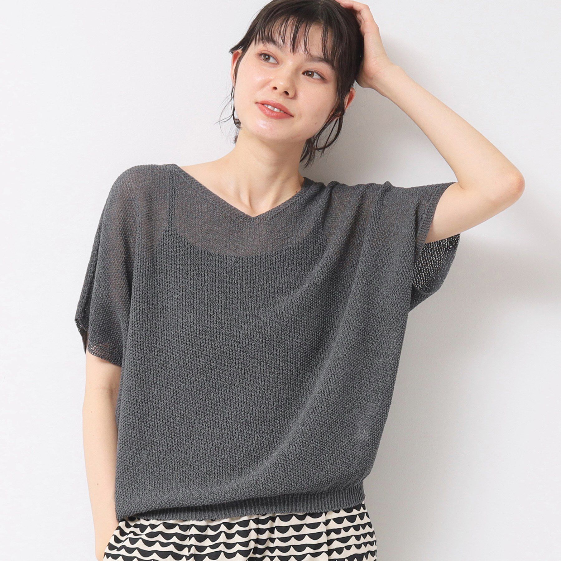 Dessin「【日本製・洗える】シームレスラインVネックニット」|ニット・セーター|