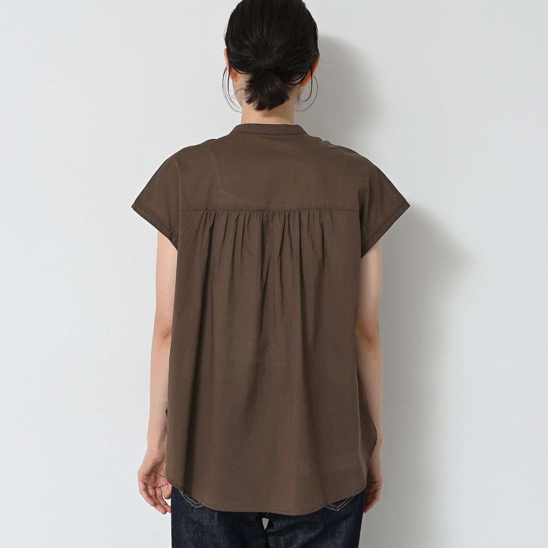 Dessin「【洗える】スタンドカラーフリルブラウス」|シャツ・ブラウス|