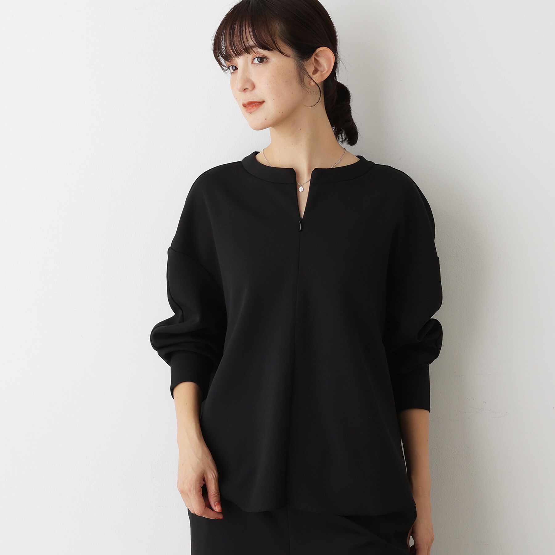 Dessin「【セットアップ可/洗える】ドライタッチジョーゼットジップブラウス」|シャツ・ブラウス|