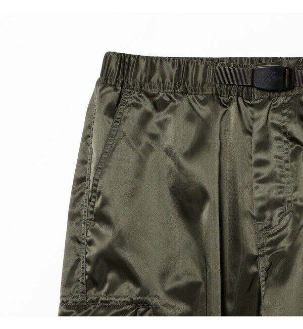 BEAMS「【別注】Gramicci / シャイニーナイロン 6ポケットパンツ」|チノ|