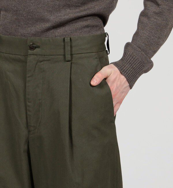 TOMORROWLAND MENS「60/3 コットンオックスフォード 1プリーツバレルパンツ」|チノ|