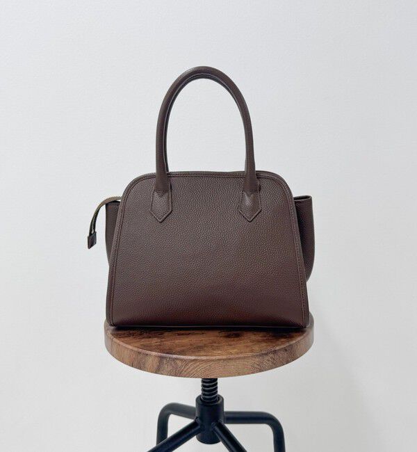 fredy emue「FR台形レザーバッグ」|ショルダー・メッセンジャー|