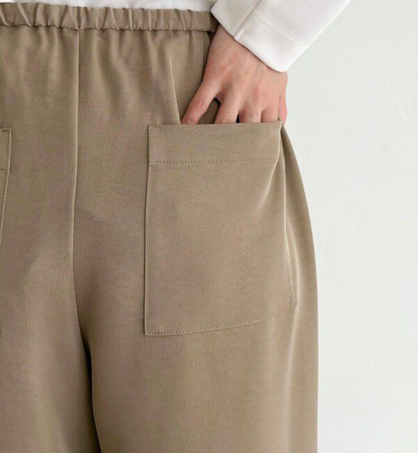 fredy emue「ツイルサテンイージーパンツ」|チノ|