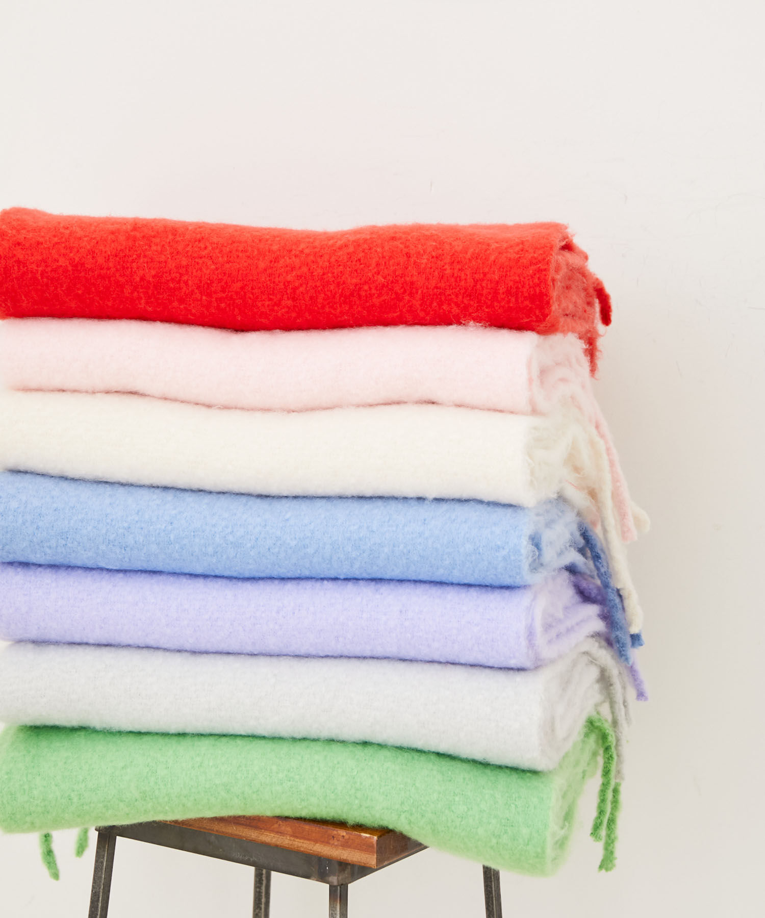 VIS「【リサイクルポリ】ふわふわ太フリンジマフラー」|マフラー|