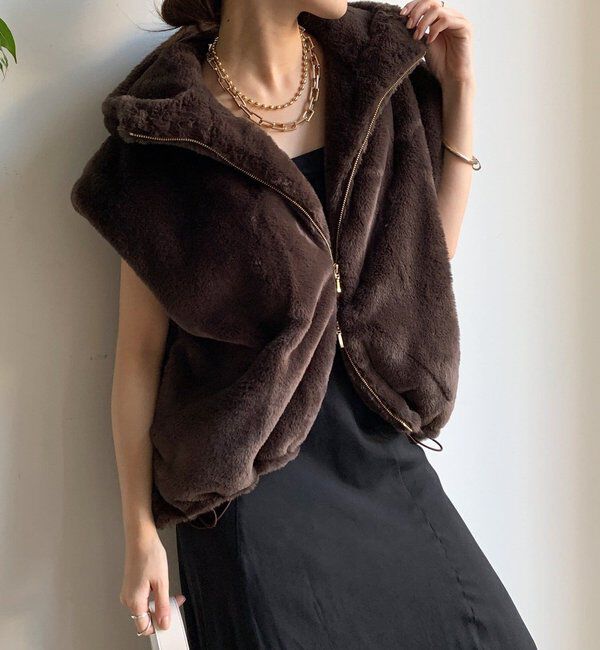  「フェイクミンクフーディージレ」|ベスト・ジレ|