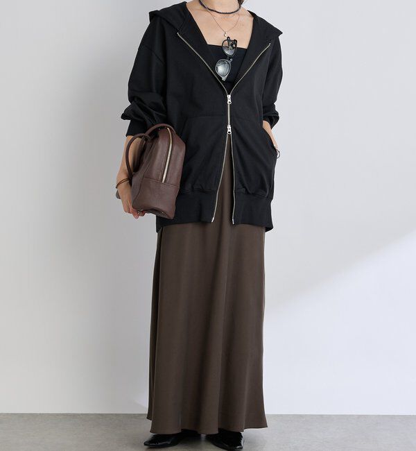  「【洗練された雰囲気に】ゴールドモチーフフラットシューズ」|その他|