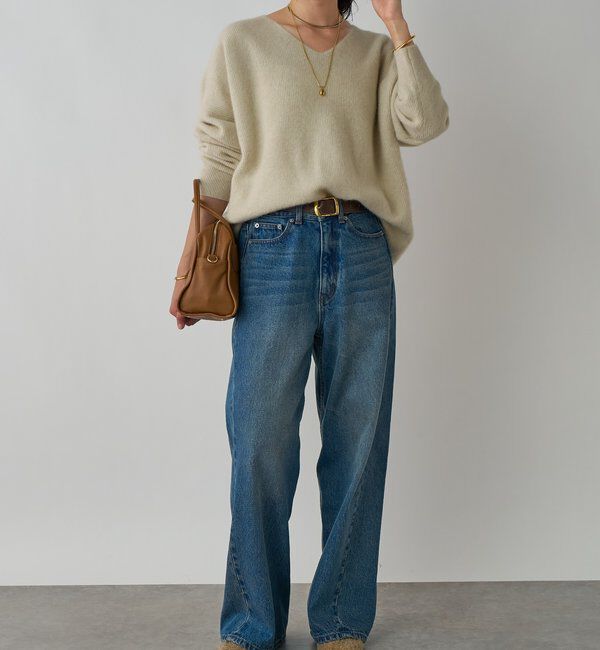  「【抜け感シルエット】ヘアリーウール片畦Vネックニット」|ニット・セーター|