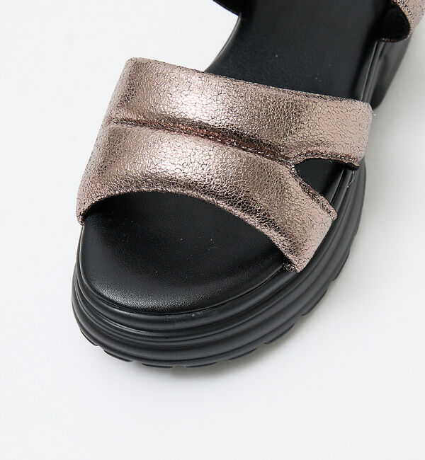 AU BANNISTER「【販売店舗限定】パフィクッションサンダル」|サンダル|