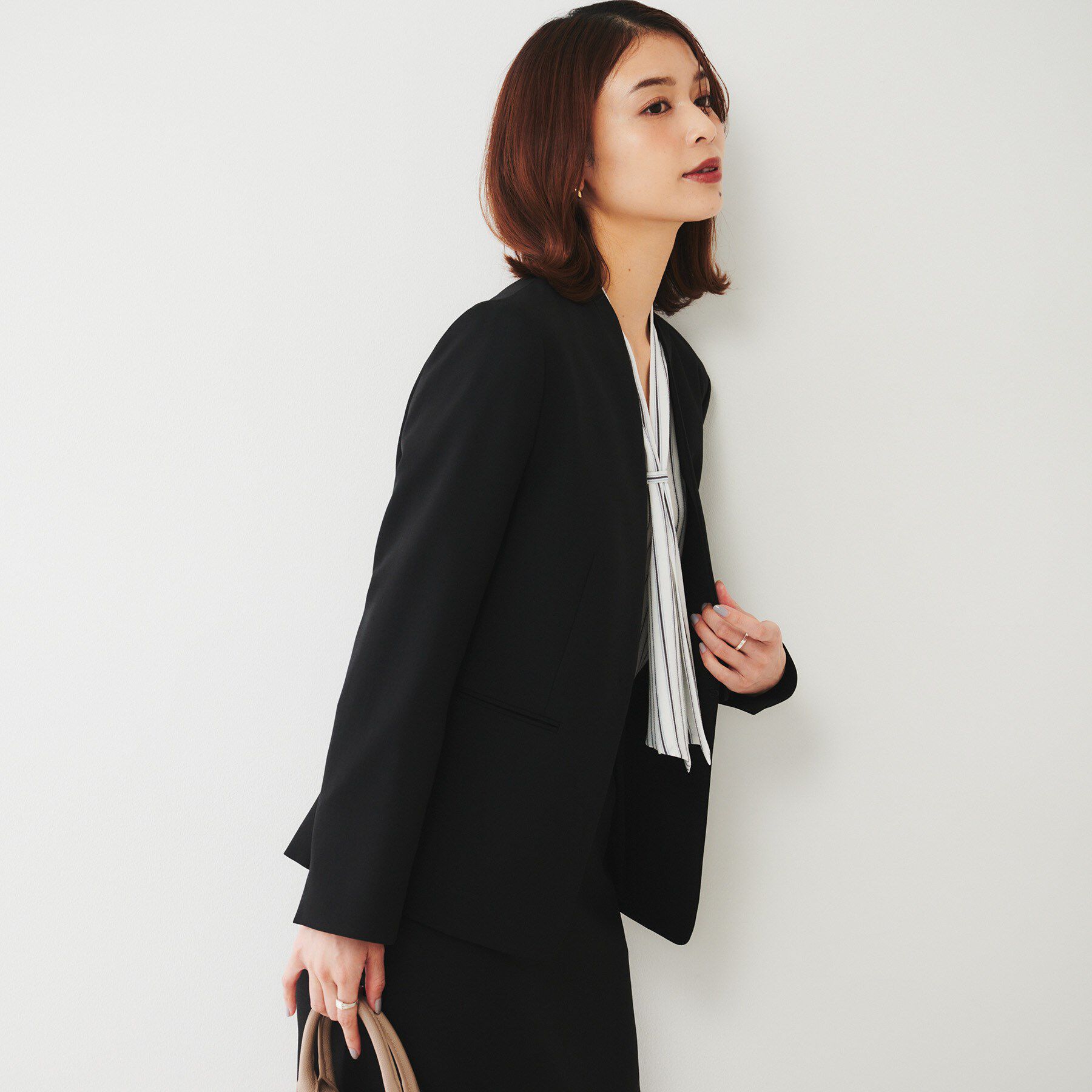 UNTITLED「【通勤スーツ】ライトウェイト カラーレスジャケット」|ノーカラージャケット|