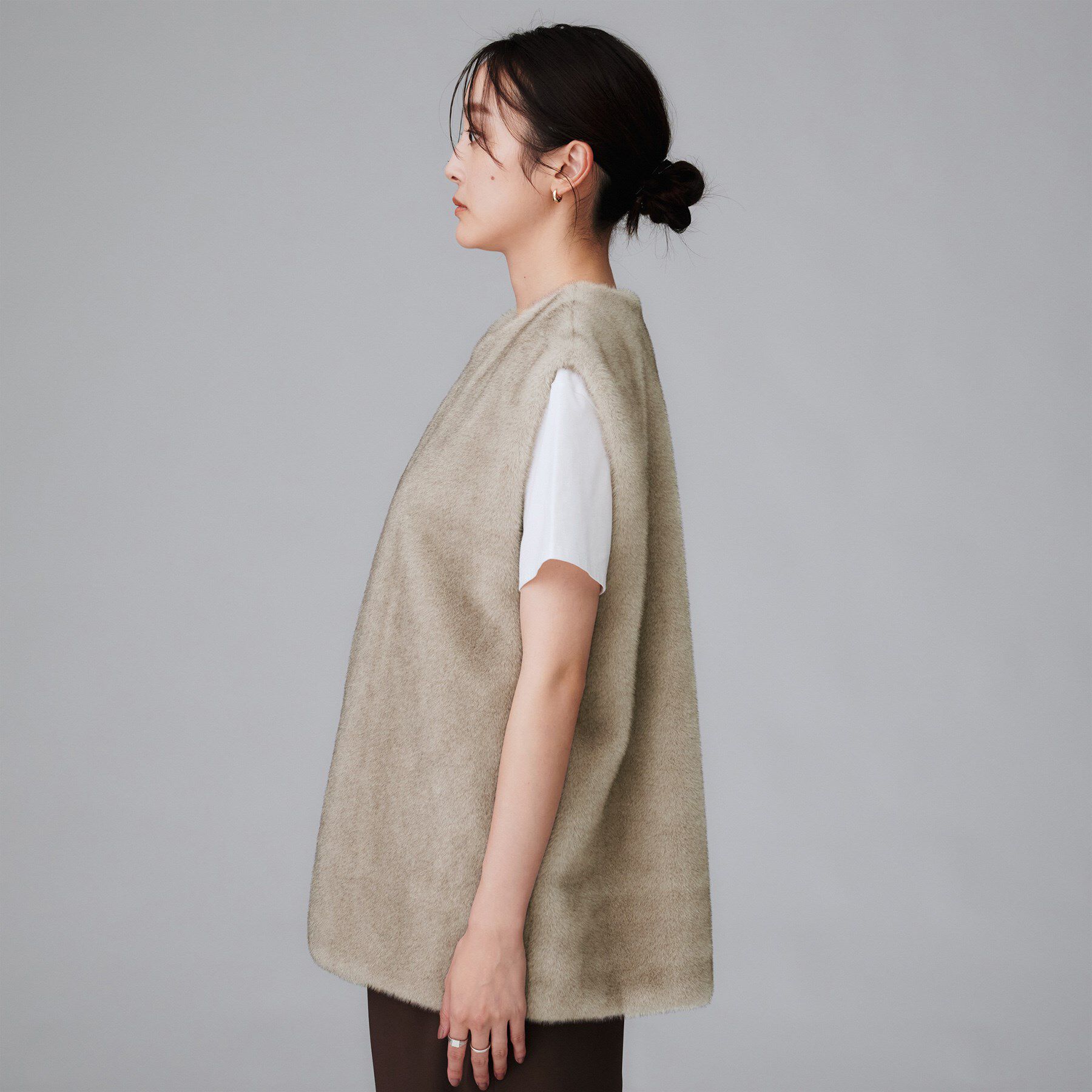 UNTITLED「【トレンド/ジレ】フェイクファーベスト」|ベスト・ジレ|