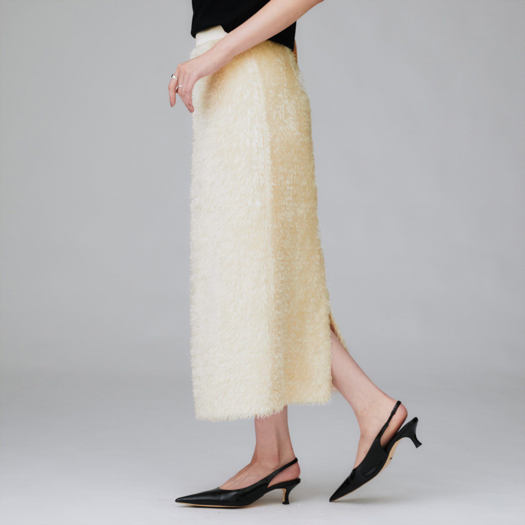 UNTITLED「【後ろウエストゴム/洗える/タイト】シャギーナロースカート」|スカート|