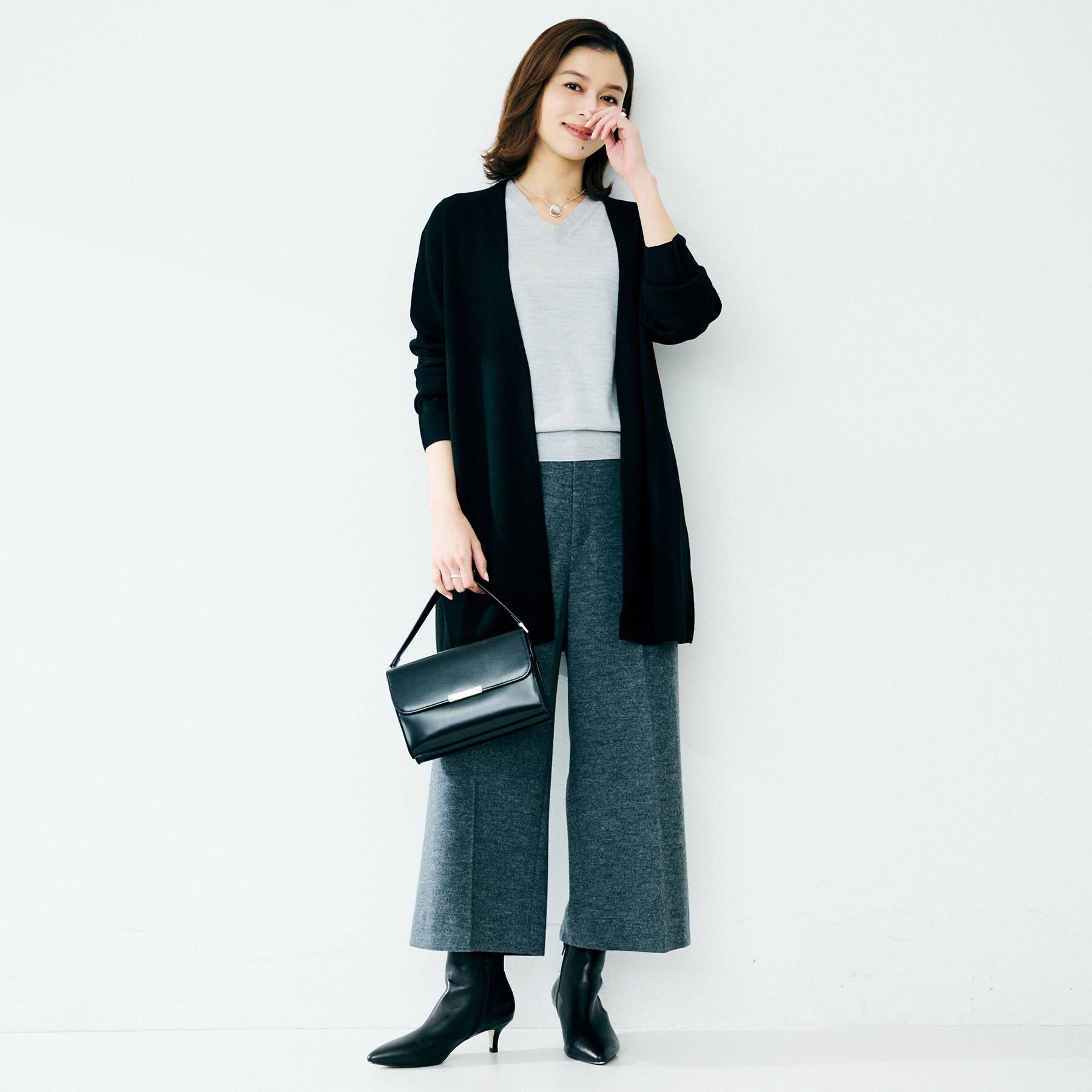 UNTITLED「【洗える/ウール100%】Vネックウールニット」|ニット・セーター|