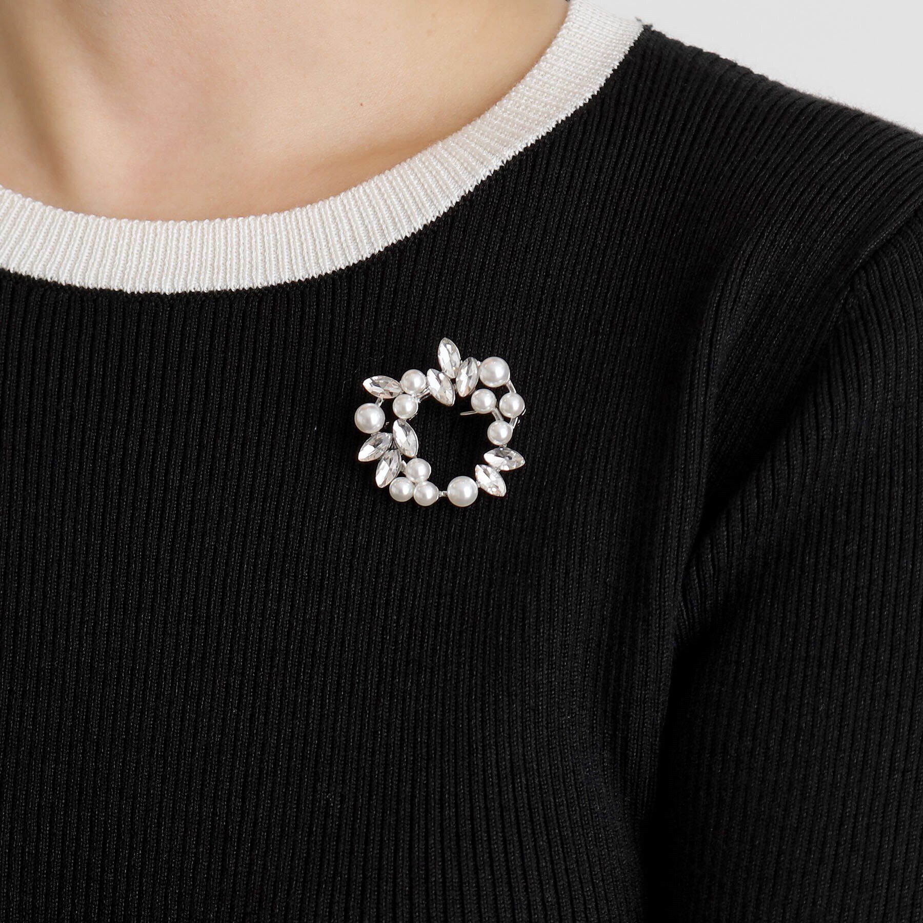 grove「パール調ビジューラウンドミニブローチ【入卒対応可】」|ブローチ・コサージュ|